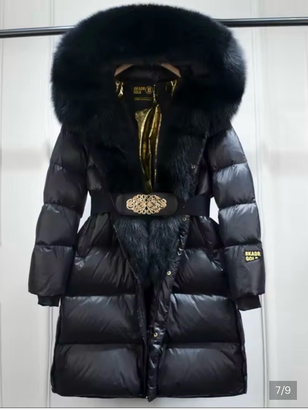 Women’s Long Detachable Luxurious Trim Fall Winter Coat Size Small- As Is